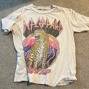 Def Leppard band shirt from daydreamer size small